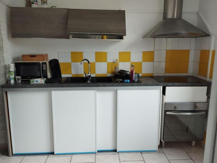 Agreable Maison Avec Parking Gratuit Appartement Amiens Buitenkant foto